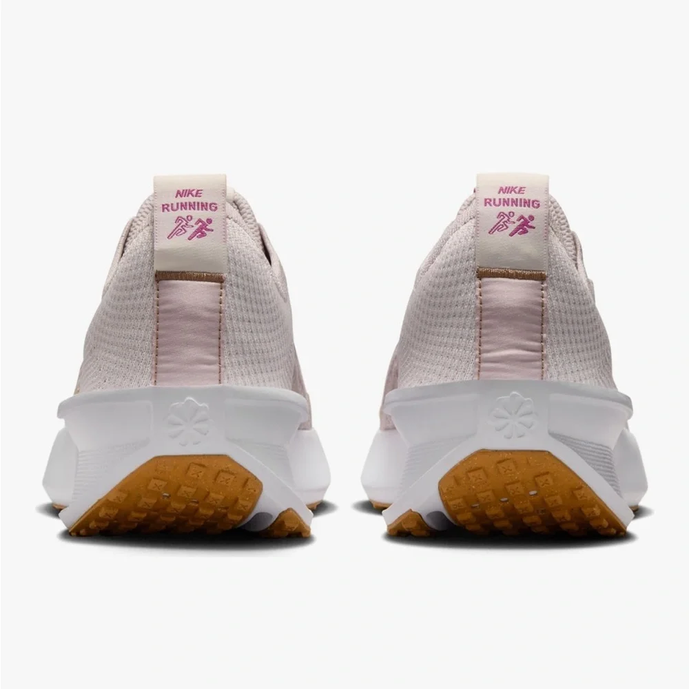 Nike Women’s Interact Run Running Shoes - Picture 3 of 16